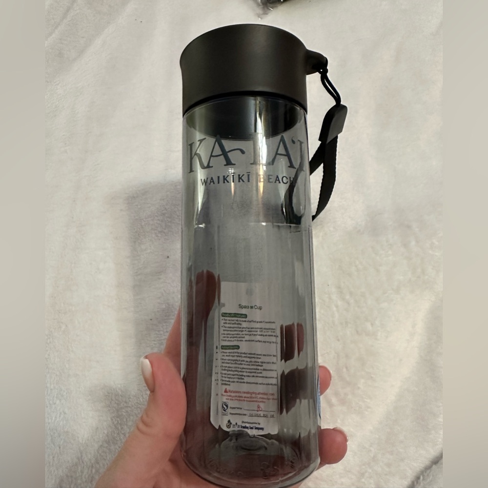 SET OF SEVEN 20 OZ GRAY DRINK TUMBLERS FROM OAHU HAWAII KA LA’I WAIKĪKĪ BEACH - Picture 4 of 9